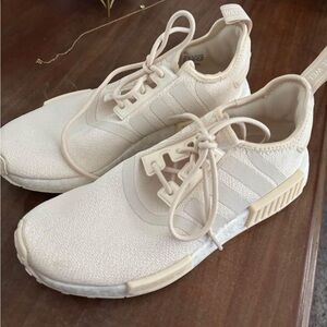 Adidas shoes size 7 1/2